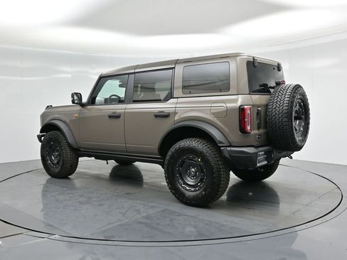 New 2025 Ford Bronco Badlands image 6