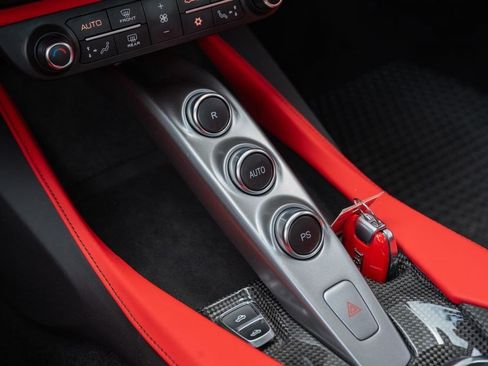 Used 2022 Ferrari Portofino M RWD image 51