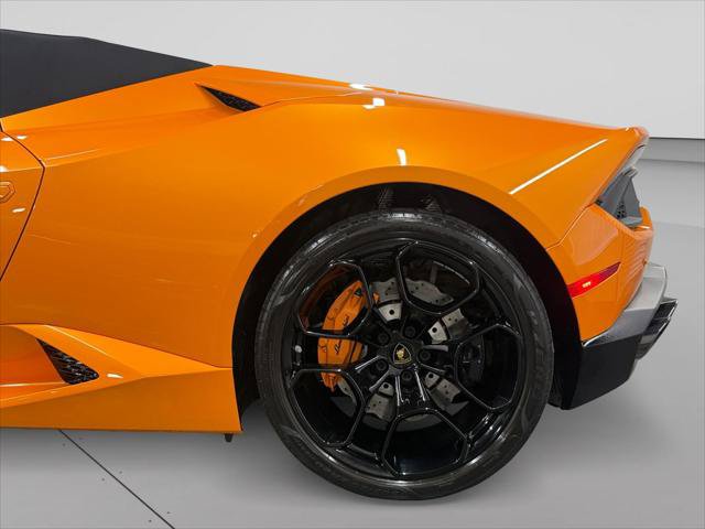 Used 2019 Lamborghini Huracan LP 580-2 RWD image 25