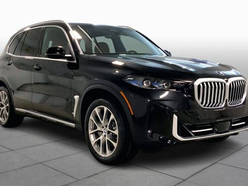 New 2026 BMW X5 xDrive40i w/ Executive Package image 2