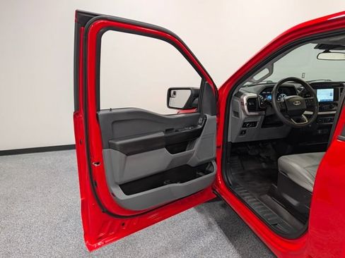Used 2023 Ford F150 XL RWD image 9