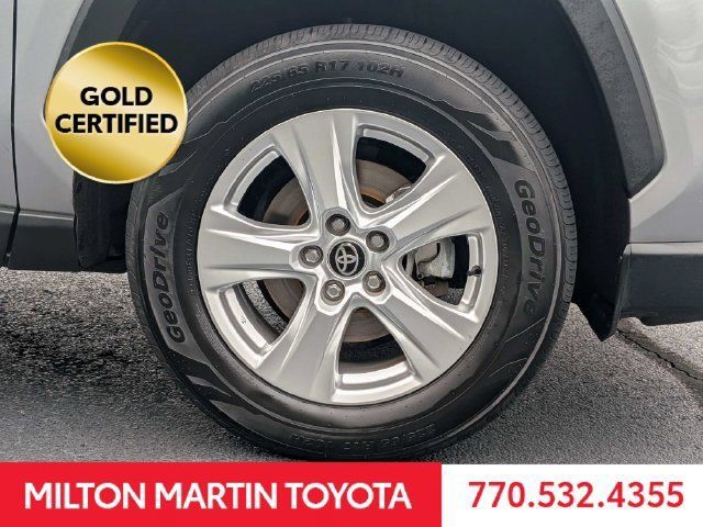 Certified 2021 Toyota RAV4 XLE w/ Convenience Package FWD image 13