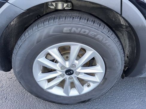 Used 2020 Kia Sorento L image 26