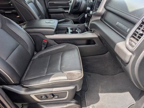 Used 2025 RAM 1500 Laramie AWD/4WD image 28