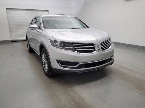 Used 2017 Lincoln MKX Select w/ Select Plus Package FWD image 14