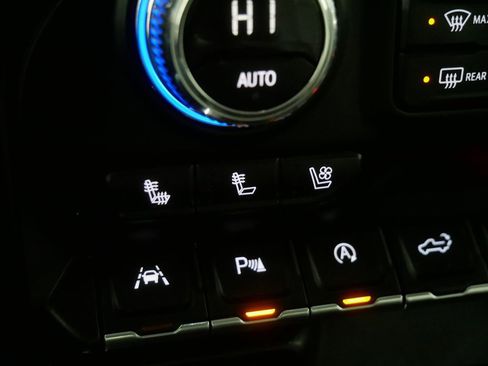 Used 2019 GMC Sierra 1500 SLT w/ SLT Premium Plus Package image 27