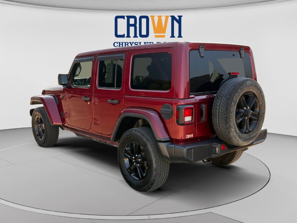 Used 2021 Jeep Wrangler Unlimited Sahara AWD/4WD image 5