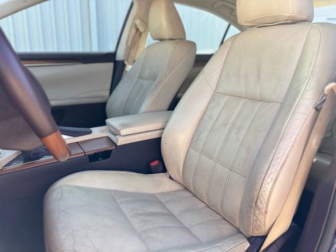 Used 2017 Lexus ES 300h image 10