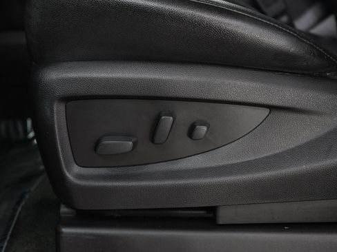 Used 2018 GMC Sierra 1500 SLT w/ SLT Premium Package AWD/4WD image 25