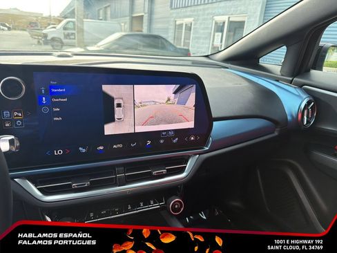 Certified 2024 Chevrolet Equinox EV RS FWD image 23