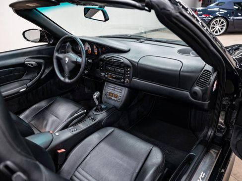 Used 2000 Porsche 911 Cabriolet image 11