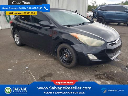 Used 2013 Hyundai Elantra GLS w/ Preferred Pkg FWD image 5