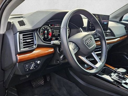 Used 2021 Audi Q5 Prestige w/ Prestige Package image 10