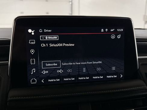 Used 2024 GMC Yukon SLT AWD/4WD image 14