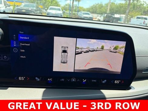 Used 2026 Chevrolet Traverse LT w/ Driver Confidence Package FWD image 24