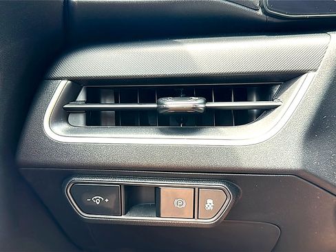 Used 2025 Kia K4 FWD image 36