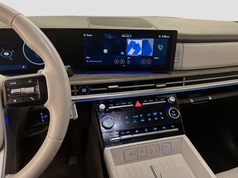 Used 2025 Hyundai Santa Fe Limited image 26