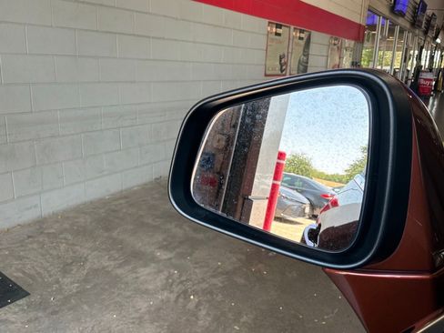Used 2019 Chevrolet Trax LT w/ LPO, Protection Package AWD/4WD image 17