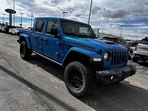 Used 2023 Jeep Gladiator Mojave w/ Cold Weather Group image 7