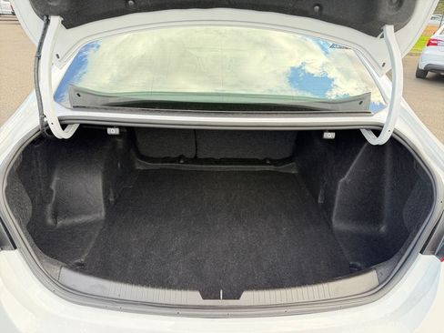 Used 2023 Chevrolet Malibu LT FWD image 22