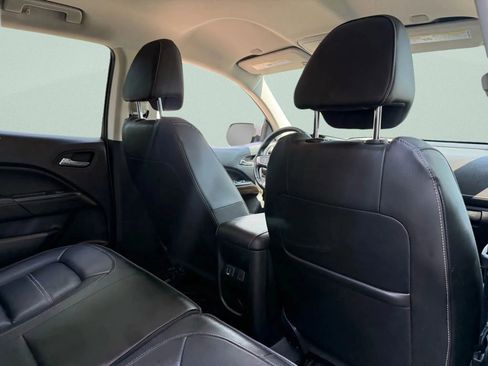 Used 2019 GMC Canyon Denali image 19