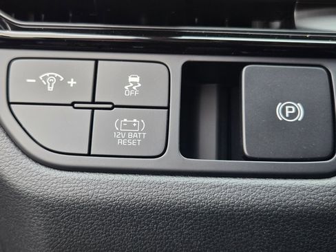 New 2026 Kia Sportage S image 18