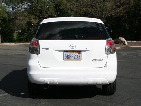 Used 2005 Toyota Matrix image 6