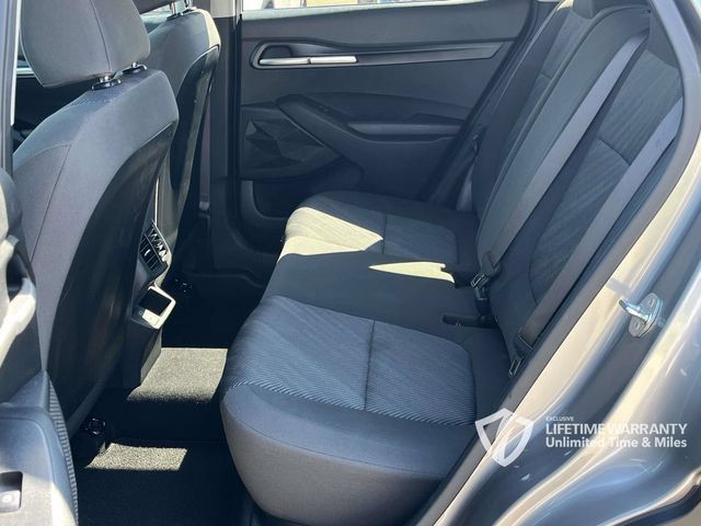 Used 2024 Kia Seltos LX AWD/4WD image 16