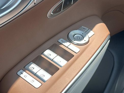 New 2026 Genesis GV70 2.5T Advanced AWD/4WD image 25