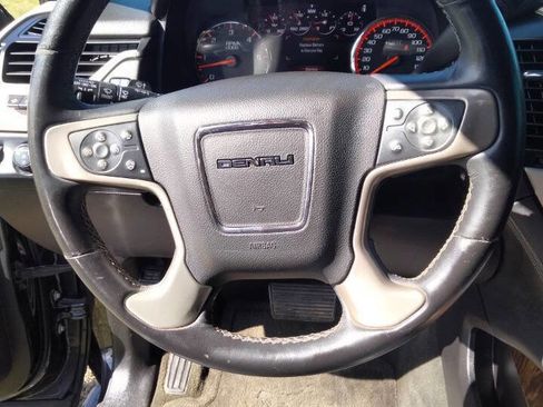 Used 2015 GMC Yukon Denali w/ Premium Package image 14