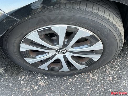 Certified 2022 Toyota Corolla LE FWD image 8