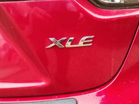 Used 2020 Toyota Corolla XLE image 7