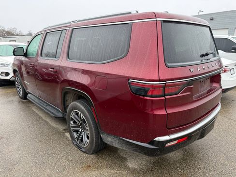 Used 2024 Jeep Wagoneer L Series II w/ Flexible Seating Group image 4