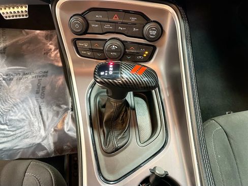 Used 2022 Dodge Challenger GT w/ Driver Convenience Group AWD/4WD image 17