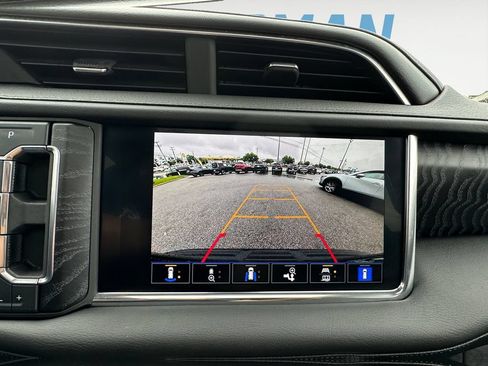 Used 2022 GMC Yukon Denali AWD/4WD image 20