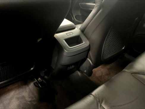 Used 2024 Volvo XC60 B5 Plus w/ Protection Package Premier image 28