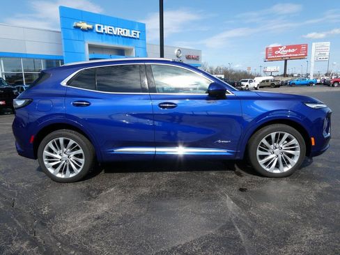 Certified 2024 Buick Envision Avenir image 4