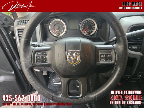 Used 2018 RAM 3500 Tradesman w/ Chrome Appearance Group image 32