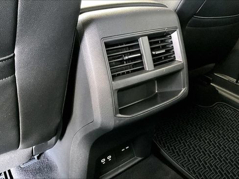 Used 2021 Volkswagen Atlas Cross Sport SEL w/ Cross Sport MDO Package AWD/4WD image 33