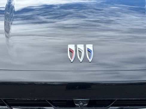 Used 2025 Buick Enclave Preferred image 44