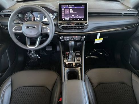 New 2026 Jeep Compass Latitude AWD/4WD image 12