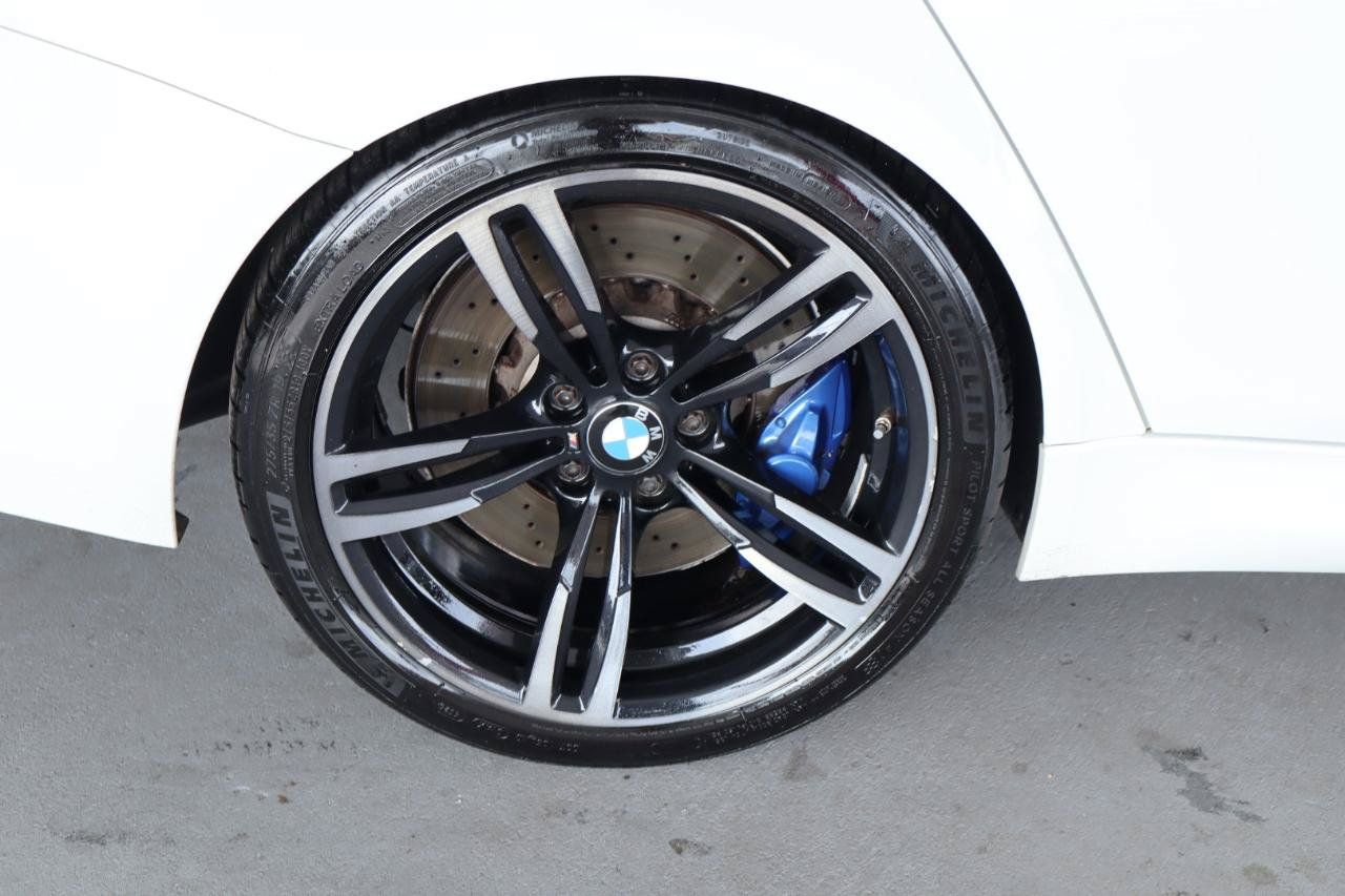 Used 2018 BMW M3 RWD image 5