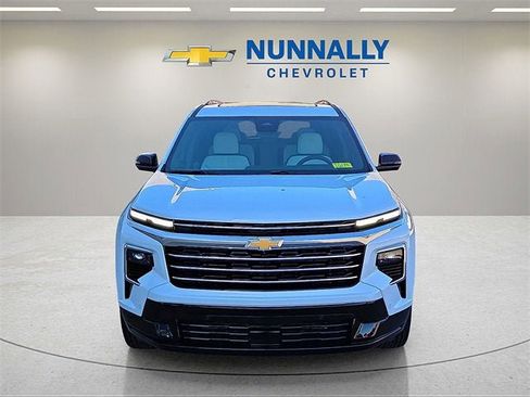 New 2026 Chevrolet Traverse High Country image 8