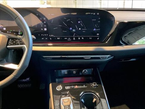 Used 2025 Audi A5 2.0T Premium w/ Convenience Package AWD/4WD image 17