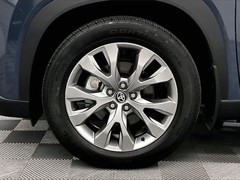 Used 2026 Toyota Grand Highlander Limited image 9