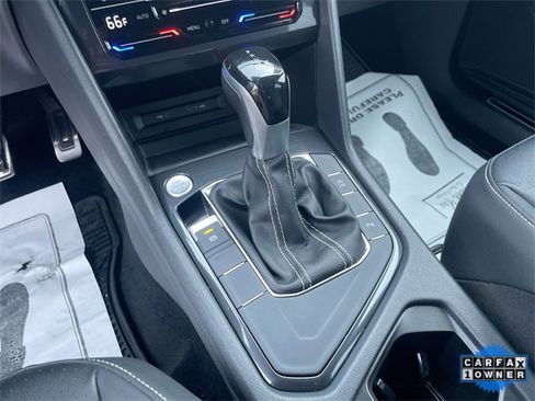 Used 2023 Volkswagen Tiguan SE R-Line image 21