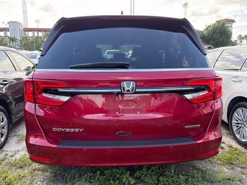 Used 2024 Honda Odyssey Touring image 8