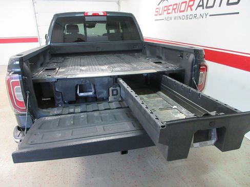Used 2017 GMC Sierra 1500 SLT image 23
