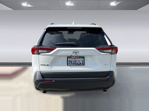 Used 2024 Toyota RAV4 XLE w/ Convenience Package FWD image 5