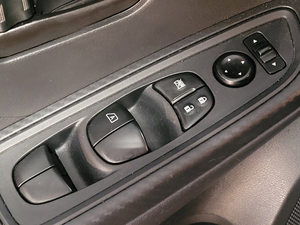 Used 2022 Nissan Versa S FWD image 27